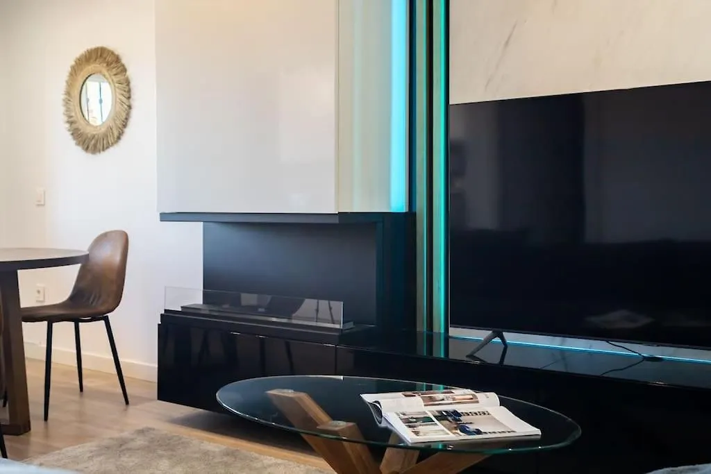 Apartment Renovated Townhouse Walk To Beach And Golf Rdr417 Malaga