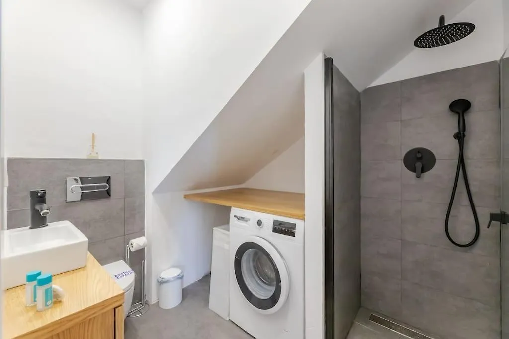 Apartment Renovated Townhouse Walk To Beach And Golf Rdr417 Malaga